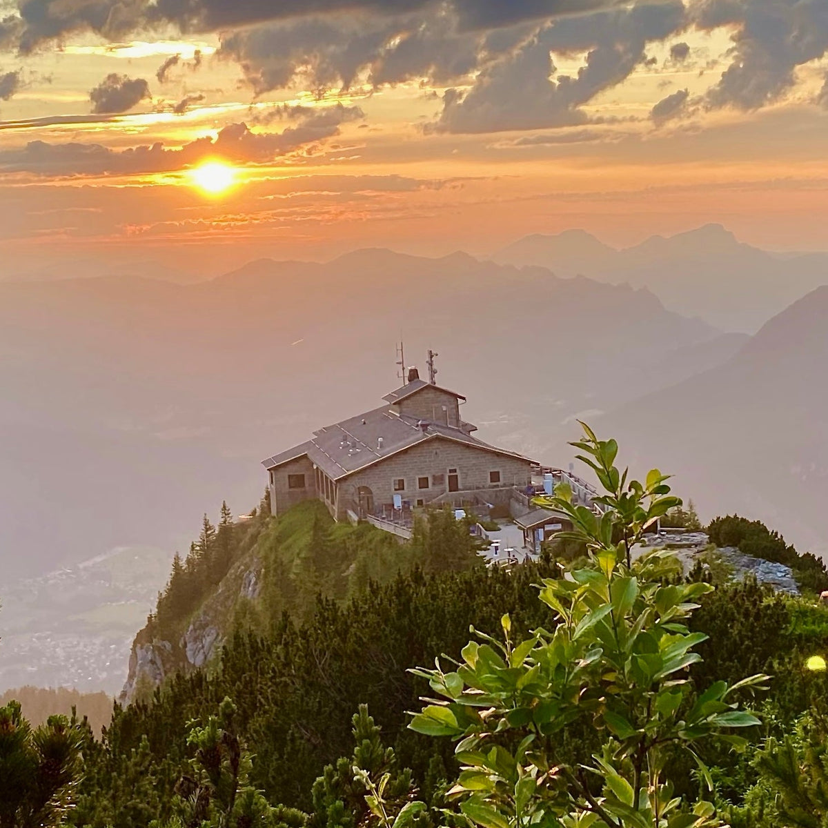 Kehlsteinhaus hoch über Berchtesgaden
