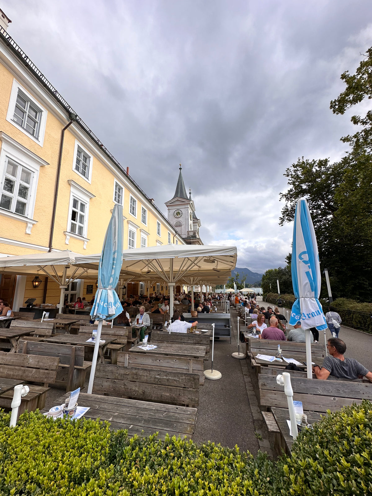 Einkehr im Bräustüberl Tegernsee nach einer Wanderung