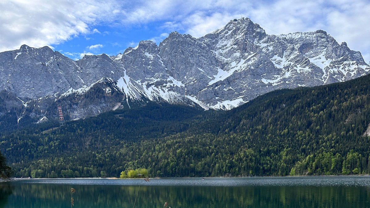 Eibsee bei Grainau mit Blick auf die Zugspitze