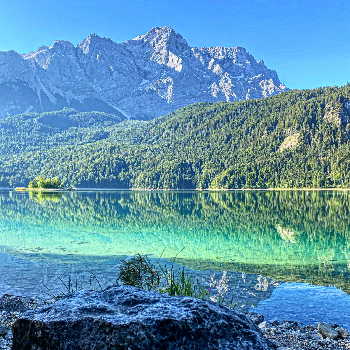 Eibsee mit Blick auf die Zugspitze