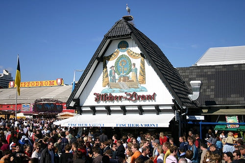 Fischer Vroni auf dem Oktoberfest in München