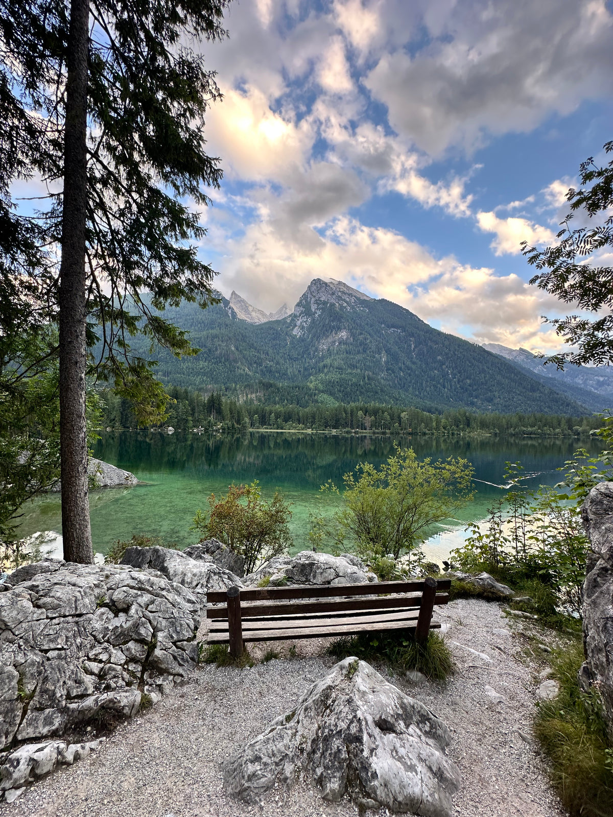 Hintersee bei Ramsau mit Bergkulisse
