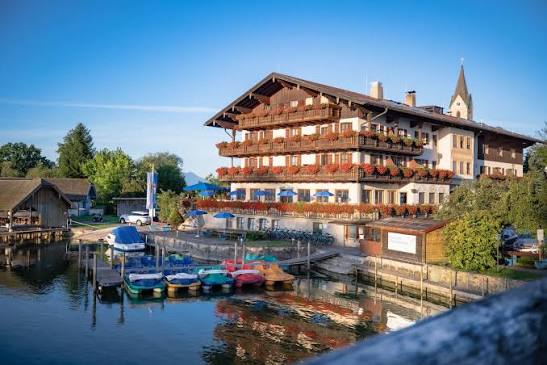 Hotel Wassermann am Chiemsee – Urlaub in Seebruck