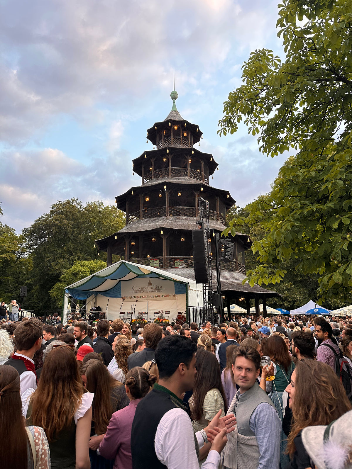 Kocherlball 2027 am Chinesischen Turm