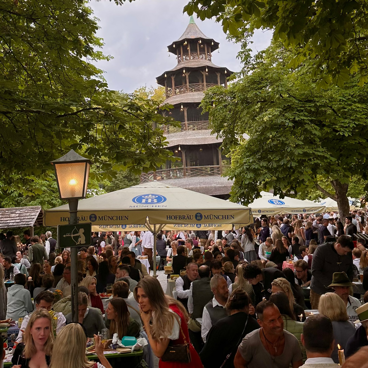 Kocherlball München am Chinesischen Turm