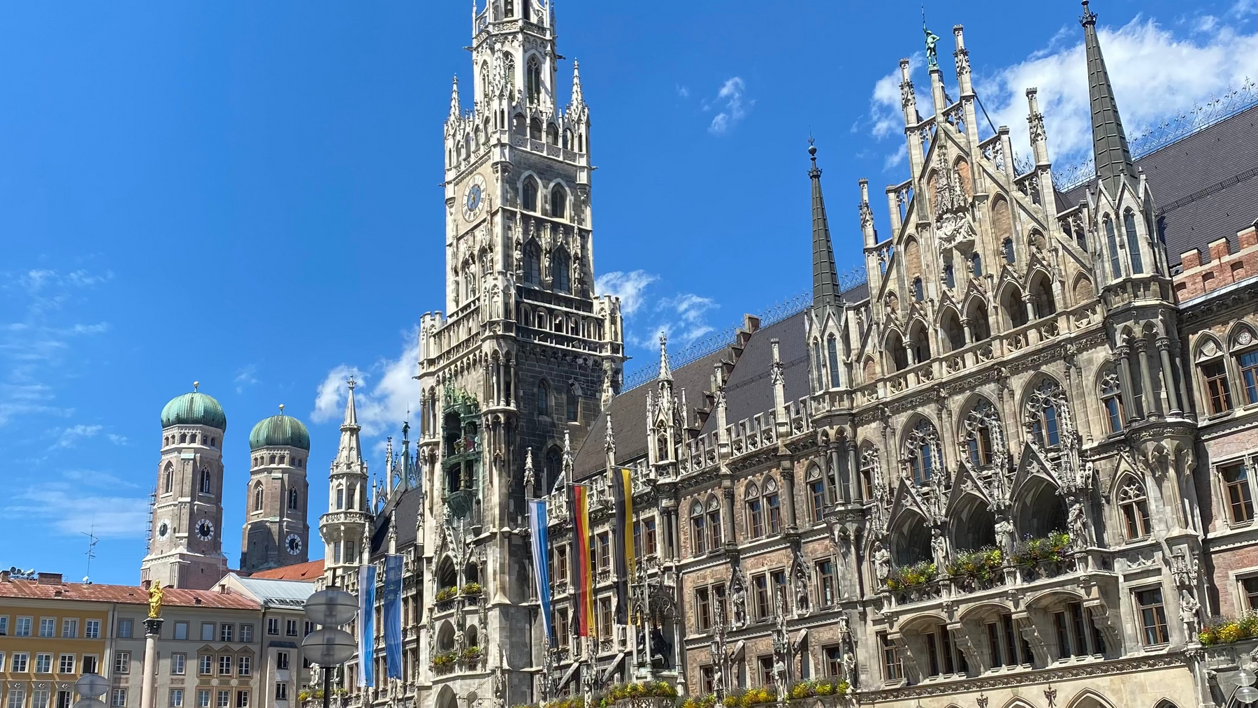 Marienplatz München mit Neuem Rathaus