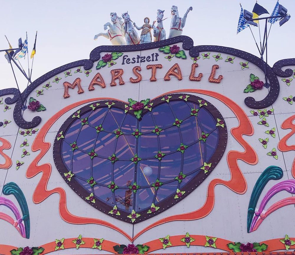 Marstall Festzelt auf dem Oktoberfest in München