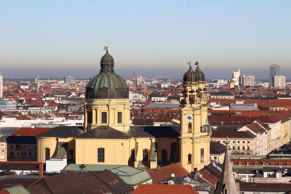Blick auf die Theatinerkirche