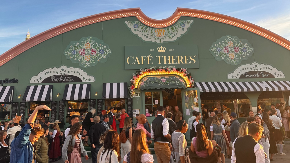 Café Theres’ auf dem Oktoberfest 2026 in München
