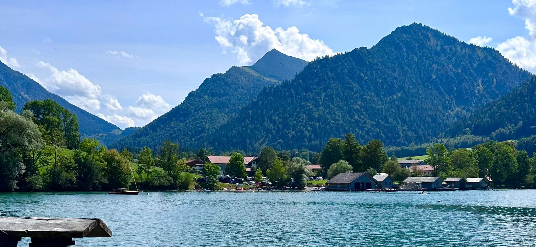Schliersee in Oberbayern mit Bergkulisse