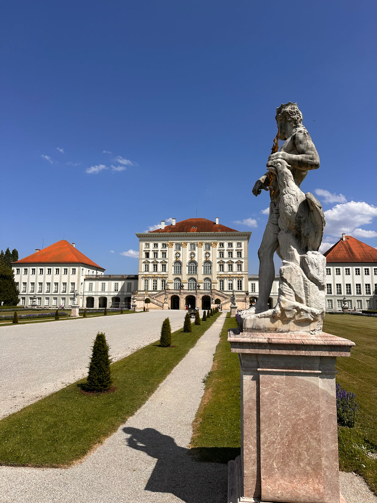 Schloss Nymphenburg in München mit Schlosskanal