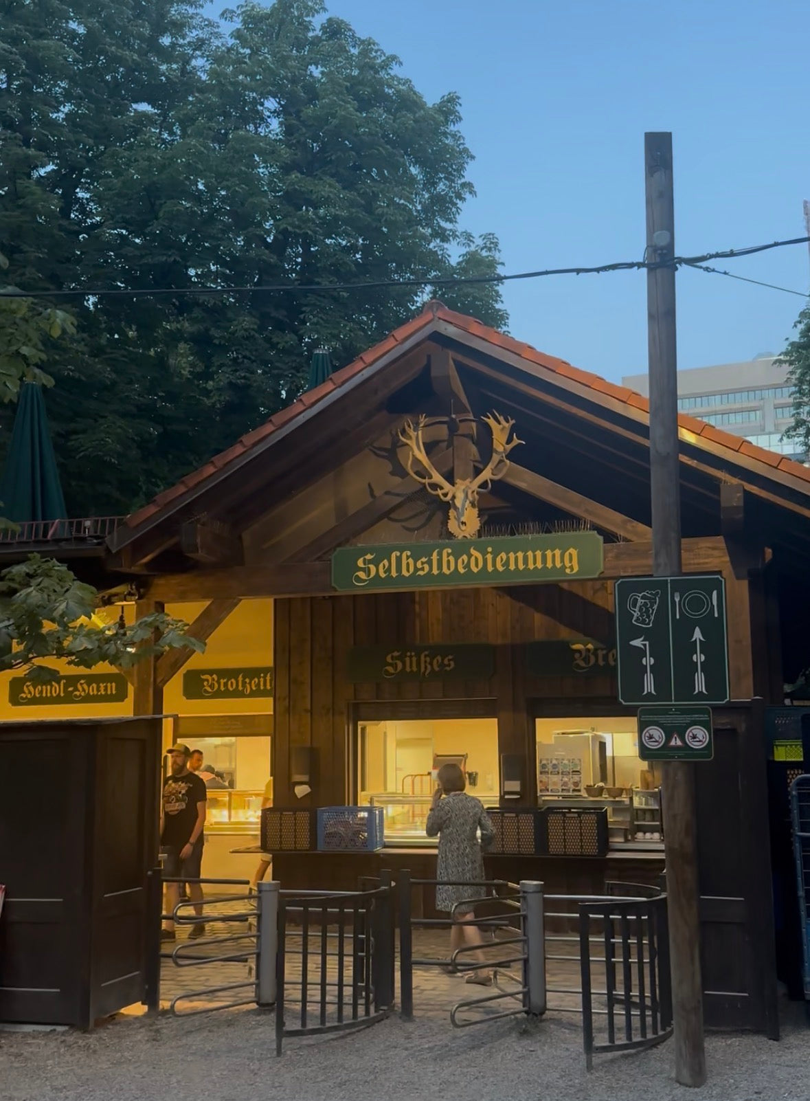 Biergartenbereich im Augustiner-Keller München