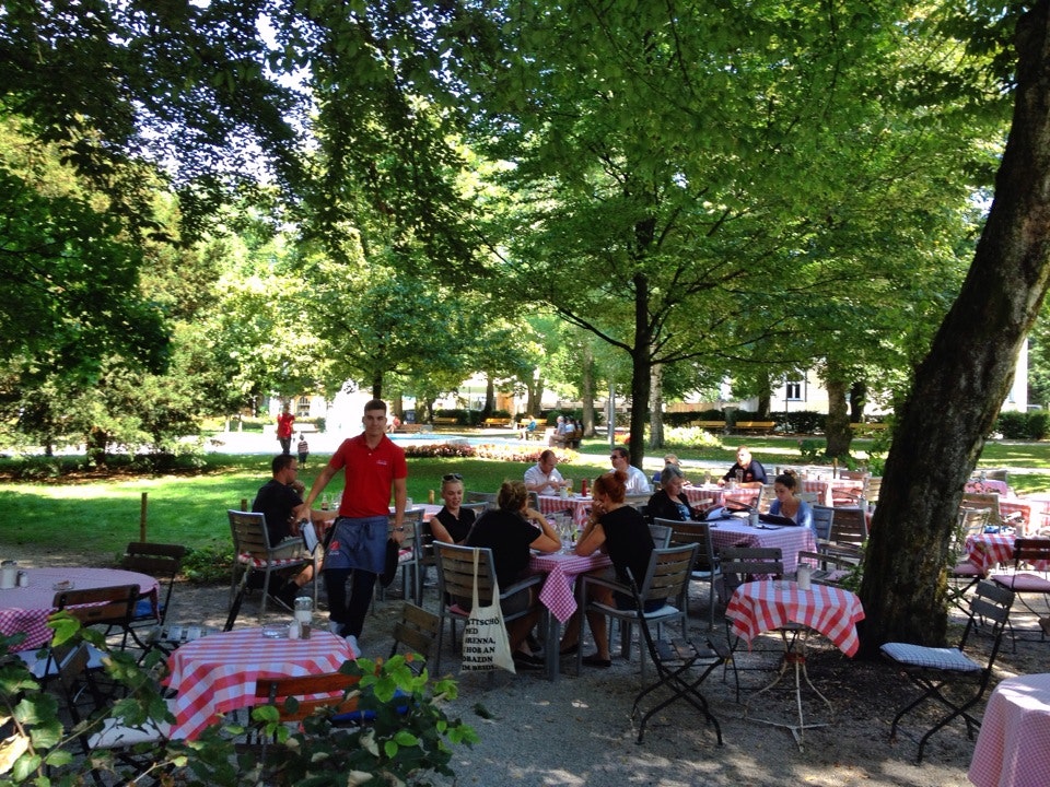 Traumhafte Sonnenterasse Park Café am Stadtpark Traunstein