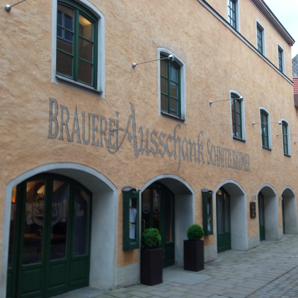Brauerei Ausschand Schnitzlbaumer in Traunstein